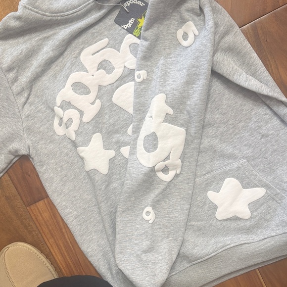 Sp5der Beluga Hoodie 'Grey' - Comfortable & Modern Fit - Picture 4 of 5
